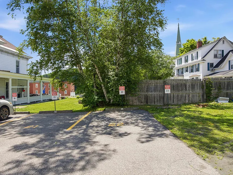 166 Main St #21 — Photo 28