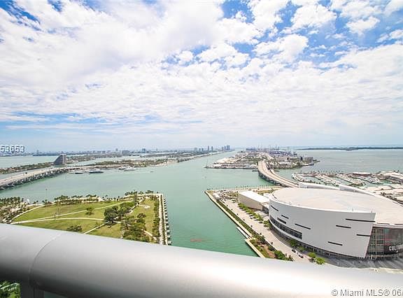 2nd image of 900 Biscayne Blvd APT 3601