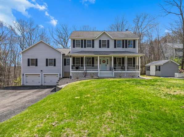 15 Perry Lane, Oxford, CT 06478