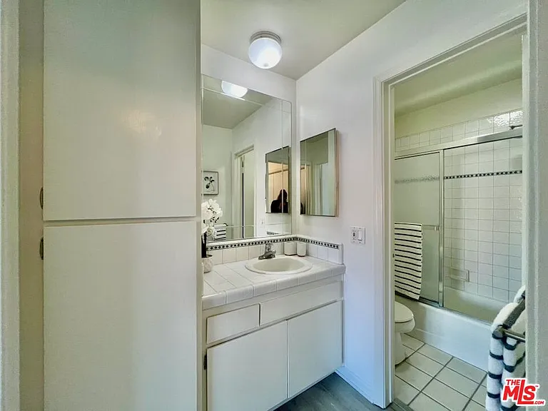 1440 23rd St #220 — Photo 8