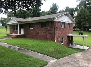 122 Whispering Pine St, Morganton, NC 28655