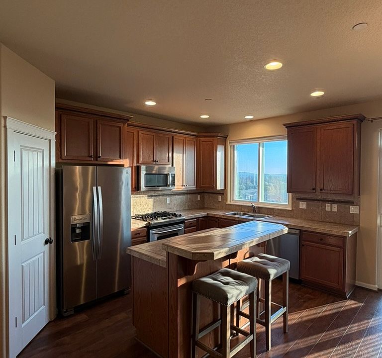 1st image of 9939 SE Old Town Ct