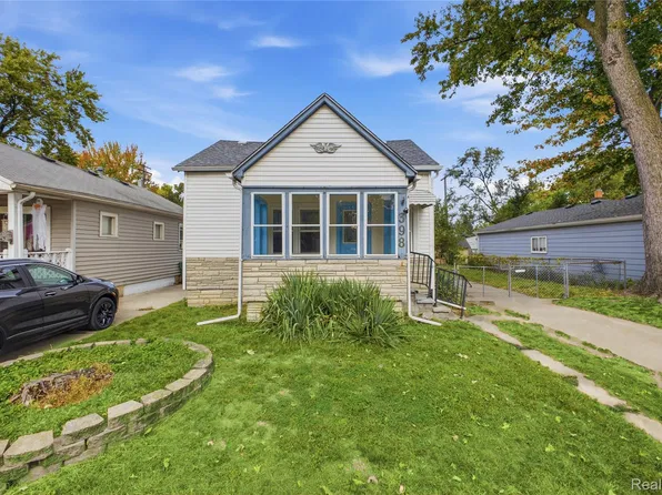 398 W Goulson Ave, Hazel Park, MI 48030