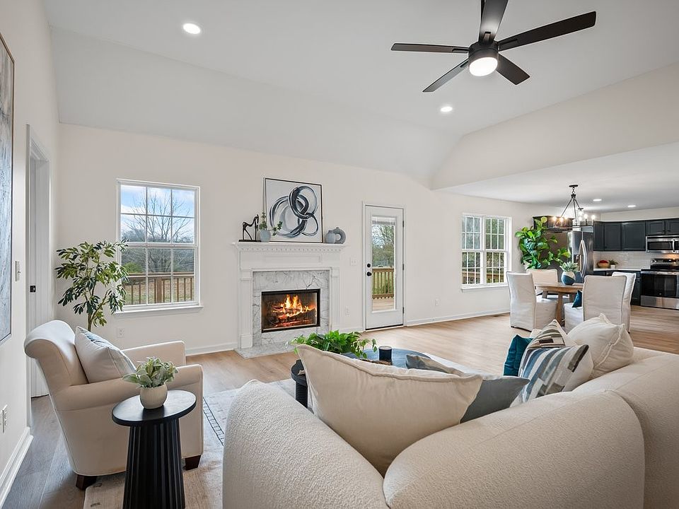 1st image of 2304 Riverway Dr