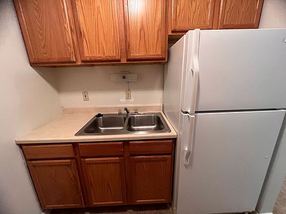 3rd image of 1824 University Dr #C7
