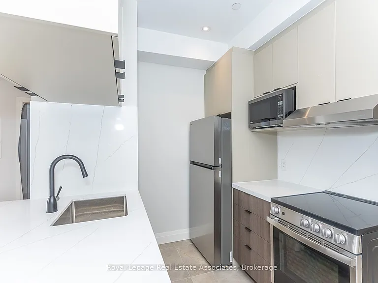 1000 Bathurst St #301 — Photo 19