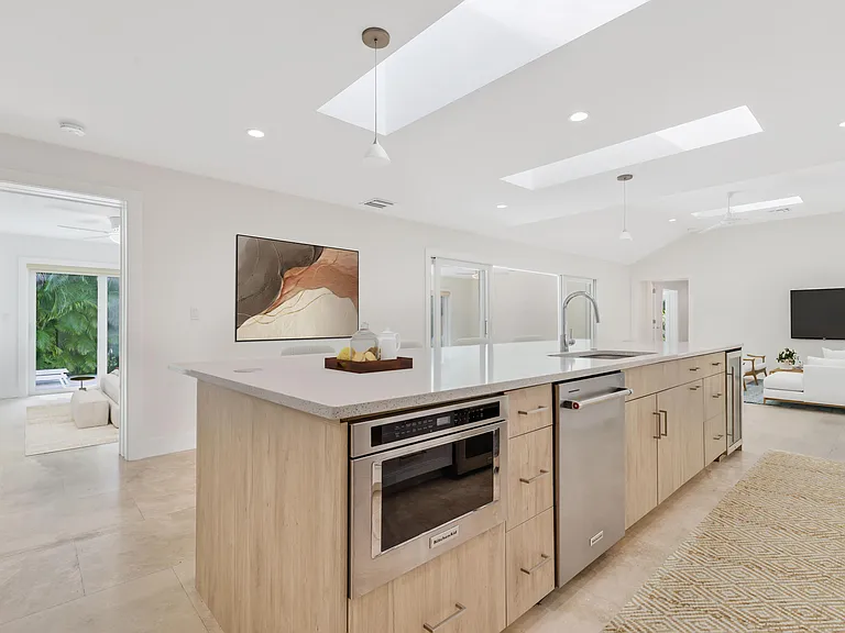 1386 S Atlantic Dr — Photo 22