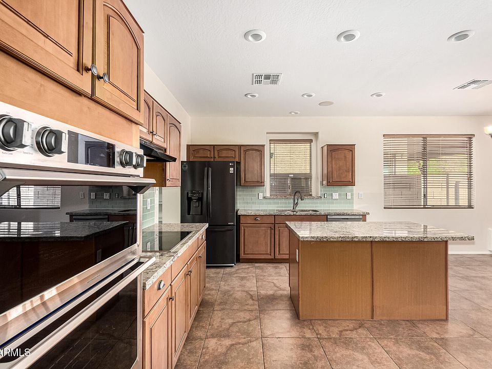 1st image of 1231 W DANA Drive