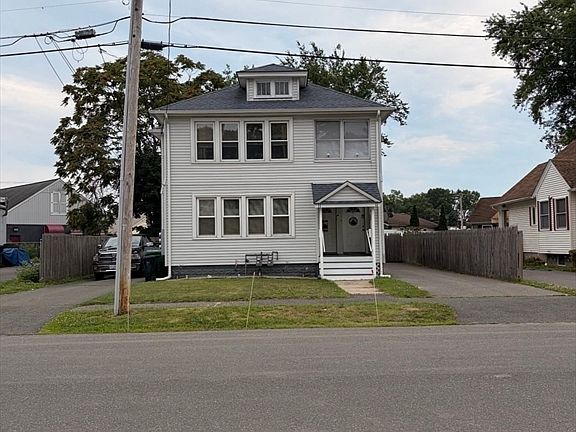 4th image of 11-13 Chateaugay St