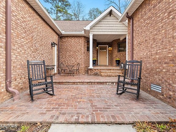 3rd image of 8156 Broken Rock Ln