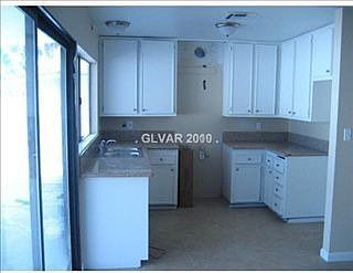 3rd image of 4544 Skyview Dr