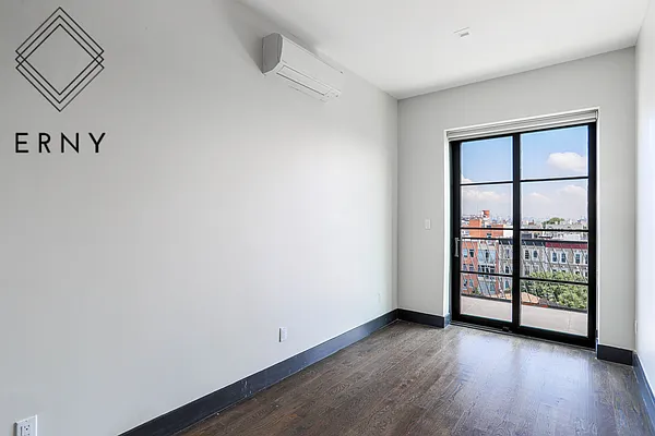 Rented by ERNY LLC | media 10