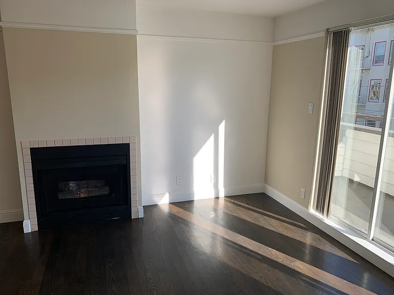 575 Cole St #201 — Photo 2