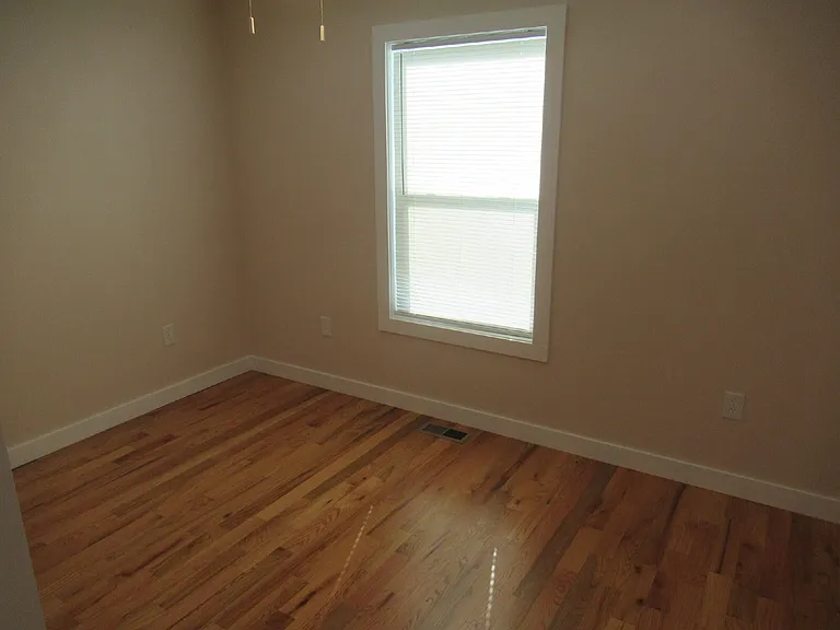 251B S B Ave — Photo 18
