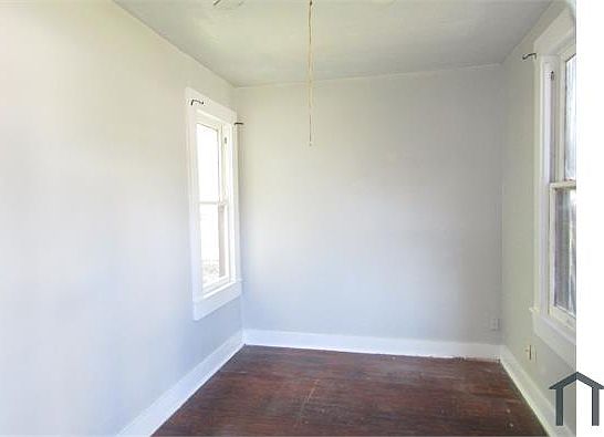 3rd image of 134 Gladstone St