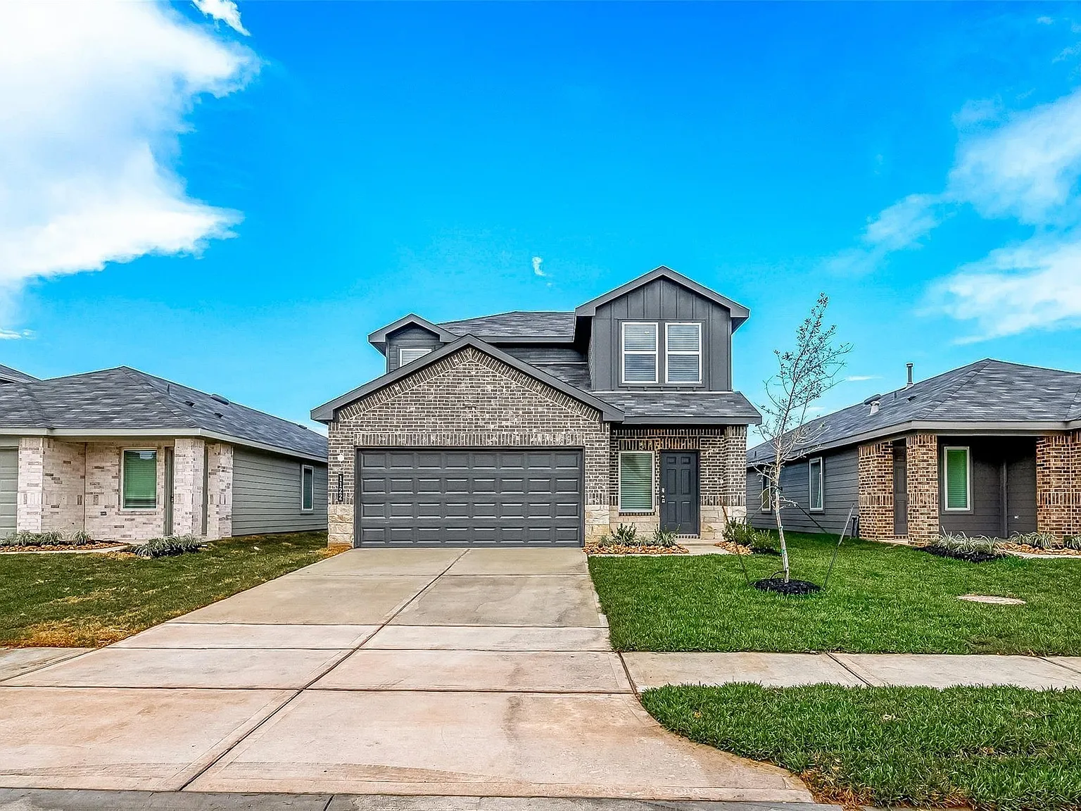 4 bed, 2.5 bath, 2182 sqft, $2,250 — Photo 3