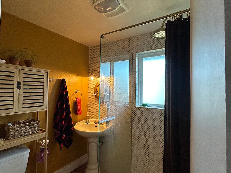 Bathroom off 2nd bedroom