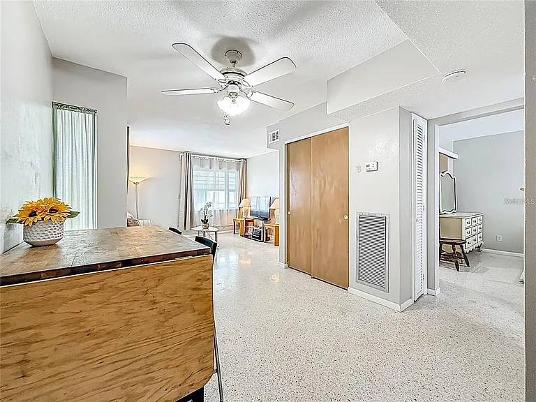 250 Rosery Rd NW #283 — Photo 7