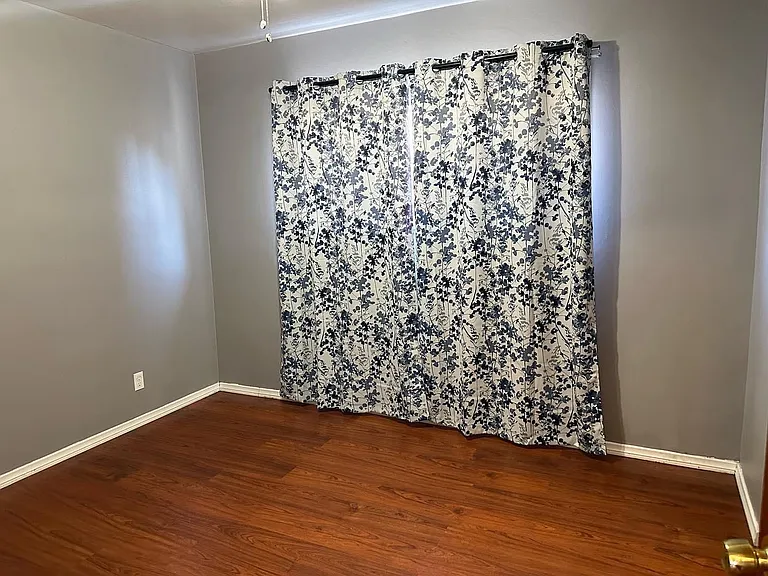 1231 Ronan Ave — Photo 3