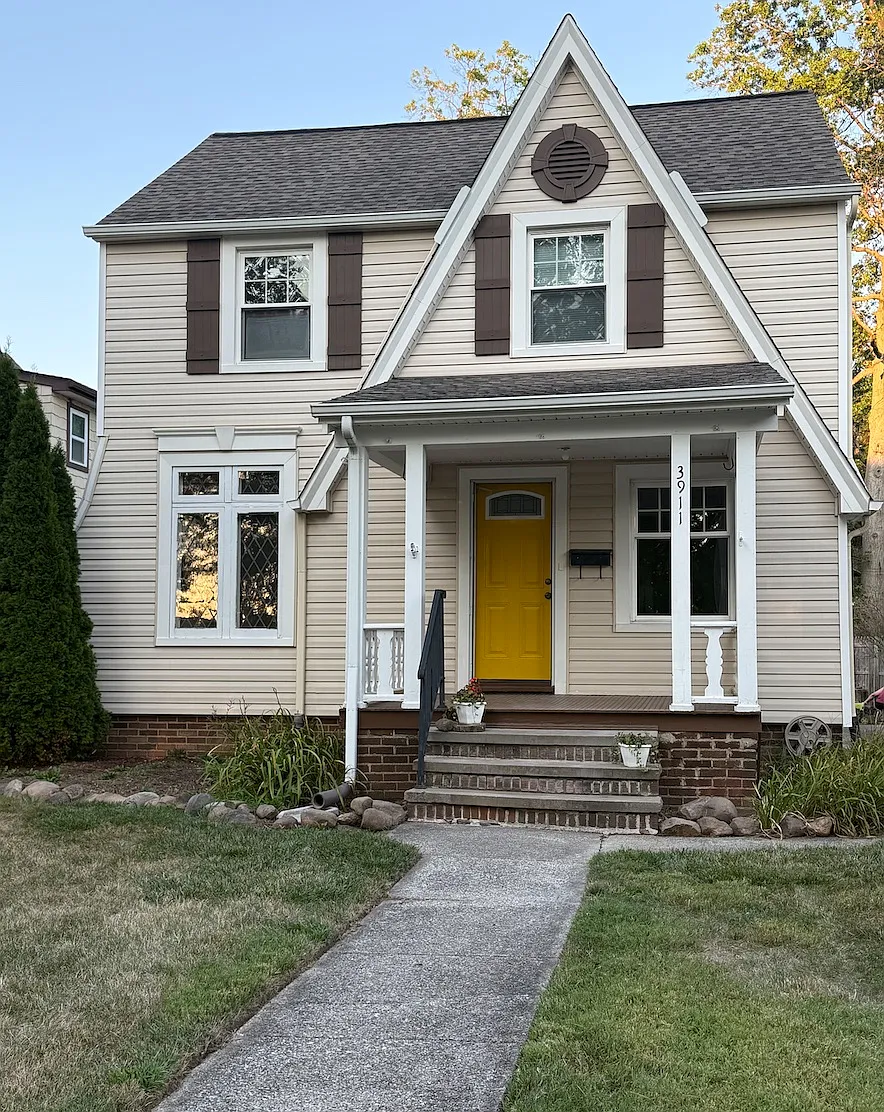 Silsby Rd, Cleveland — Photo 1