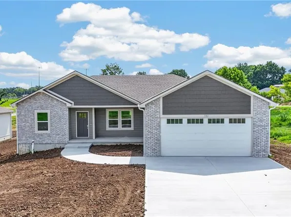 702 W Marlow St, Odessa, MO 64076