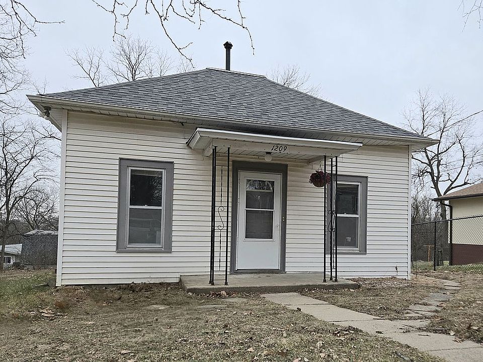 1st image of 1209 S 10th St