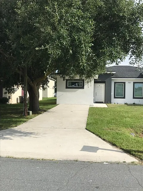 3 bed, 1240 sqft, $1,600 — Photo 4