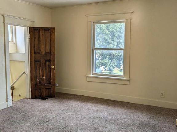 4th image of 1021 E Taylor St #A