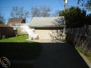 2nd image of 16121 Stout St