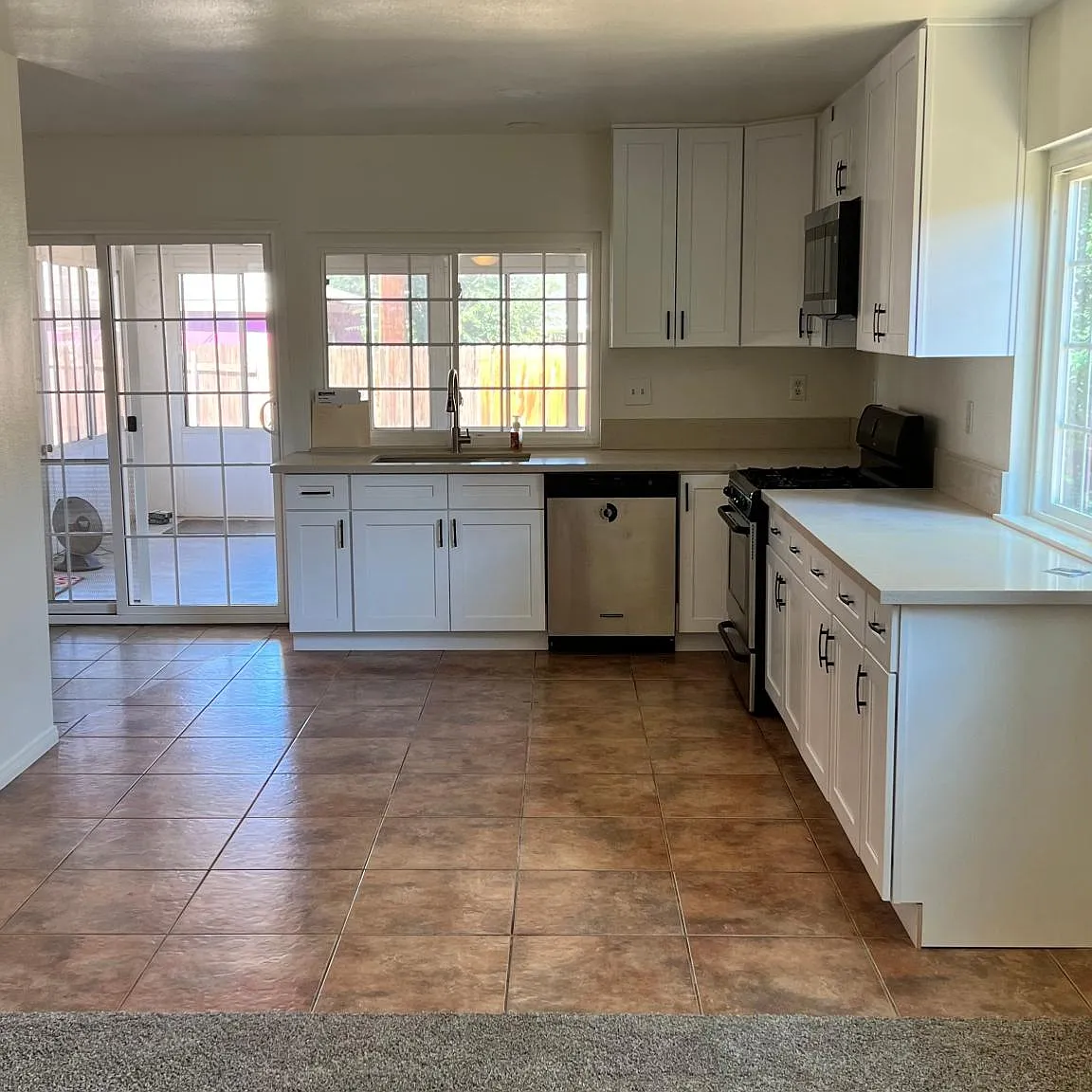 4 bed, 1497 sqft, $2,750 — Photo 2