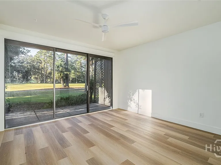 32 Dame Kathryn Dr — Photo 10