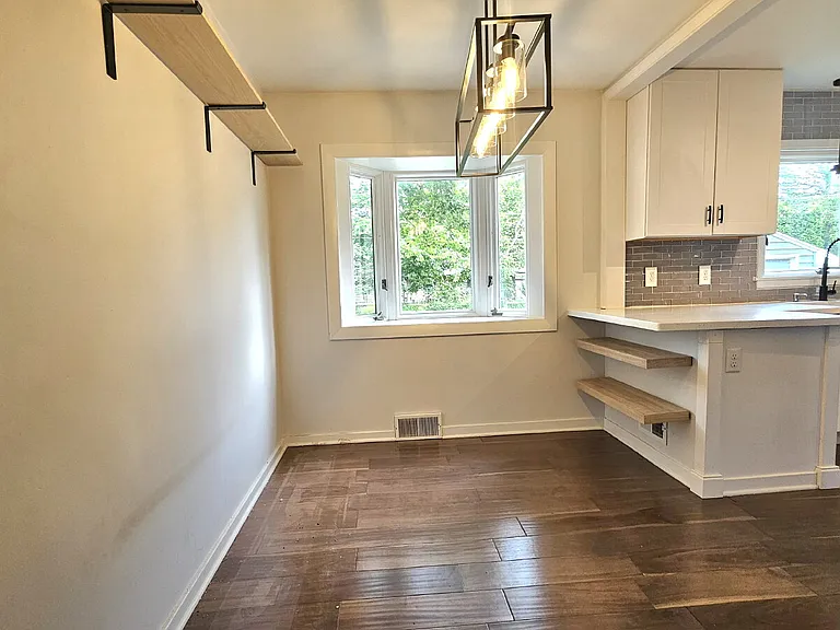 3029 Texas Ave S — Photo 4
