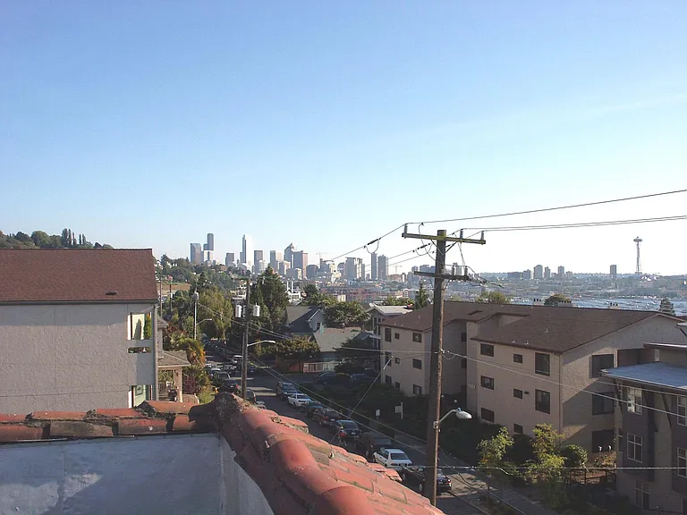 608 E Lynn St #7 — Photo 31