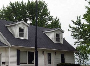 194 E 4th St, Fletcher, OH 45326