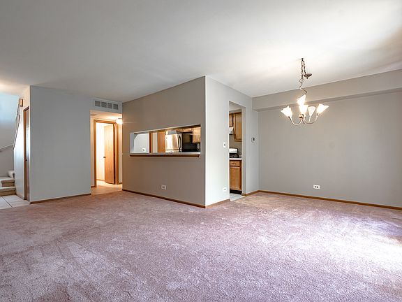 3rd image of 7318 Canterbury Pl #17-3