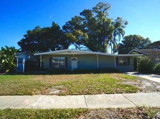 1009 N Saturn Ave, Clearwater, FL 33755