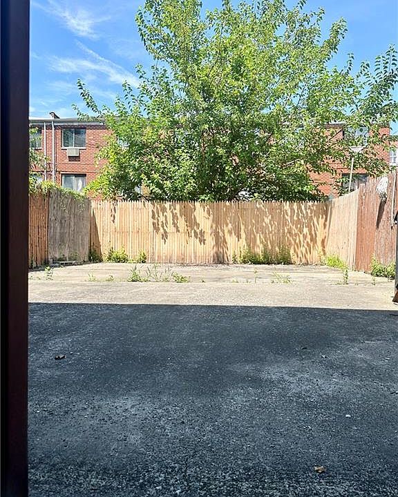 2nd image of 1119 E 224th St