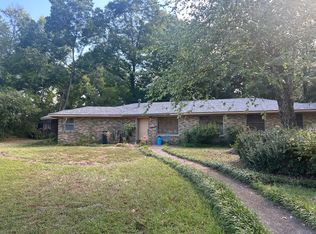 27 Harding Dr, Searcy, AR 72143