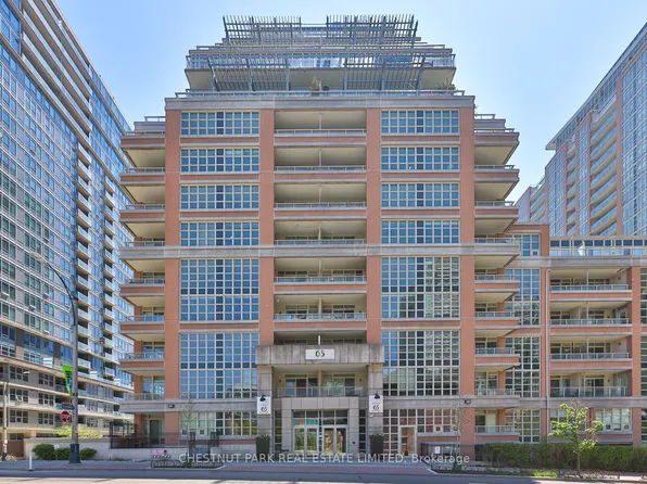 65 Liberty St #913, Toronto, ON M6K 1Y4