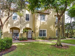 240 Lake Monterey Cir, Boynton Beach, FL 33426