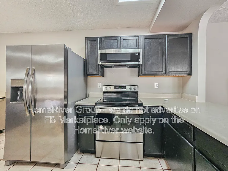 10455 Alpine Vlg — Photo 4