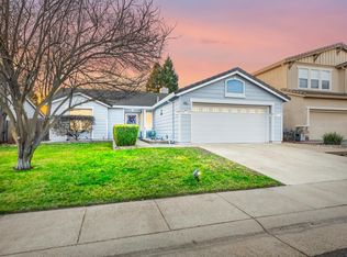 9011 Four Seasons Dr, Elk Grove, CA 95624