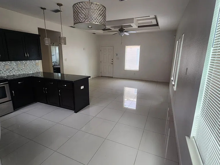804 E Myrtle Beach Ave #3 — Photo 7