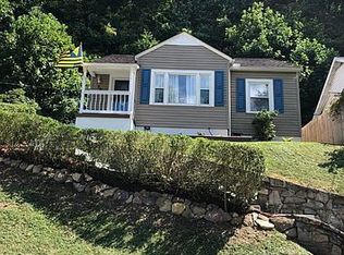 263 Maple Ave, Pineville, WV 24874