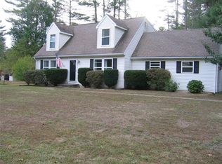 22 Fawn Dr, Wood River Junction, RI 02894