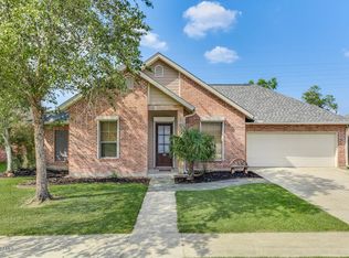 110 Nicole Dr, Youngsville, LA 70592