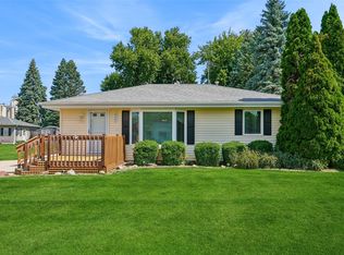 808 E Detroit Ave, Indianola, IA 50125