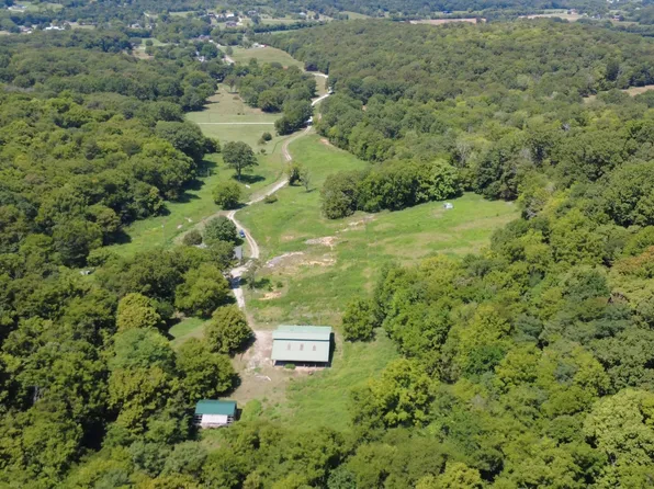 1450 Donna Rd, Lewisburg, TN 37091