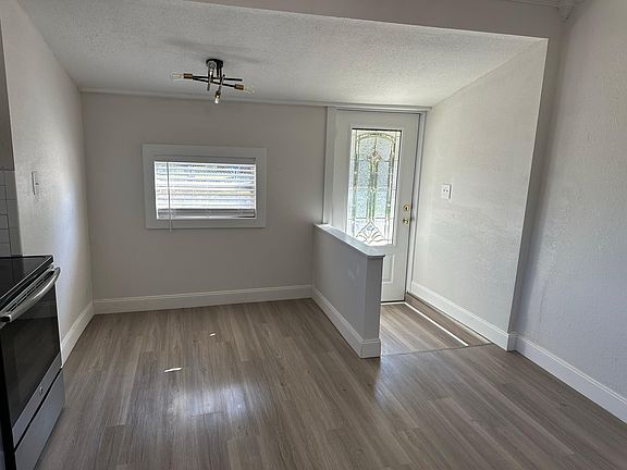 3rd image of 1314 Shepherd Ave