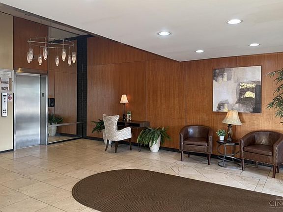 5th image of 810 Matson Pl Unit 703